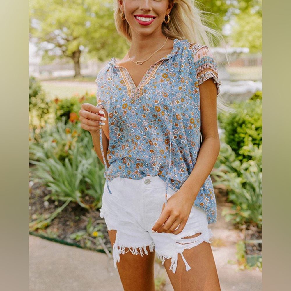 Anthropologie Current Air Ditzy Floral Romantic Ruffle Cap Sleeve Top Blouse M